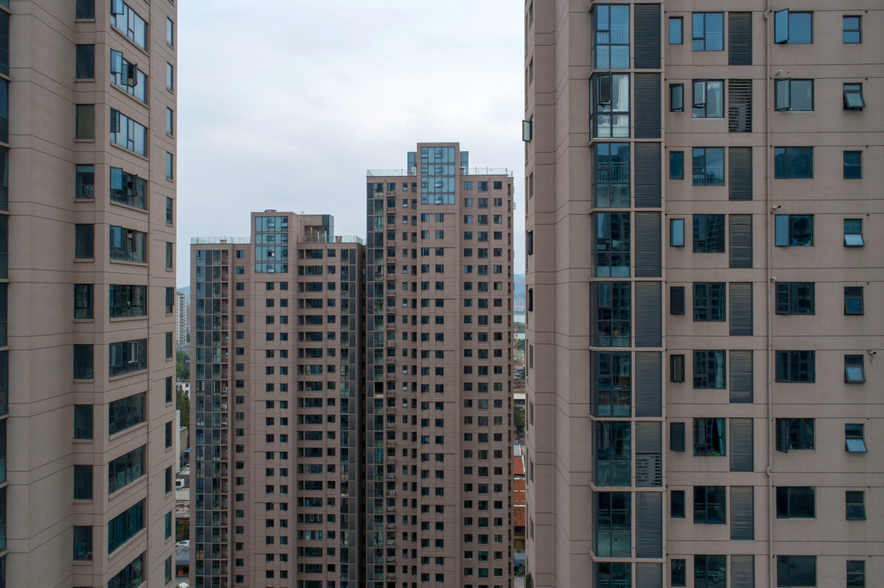 稳楼市政策助力之余,房企还需做好“加减法”促转型